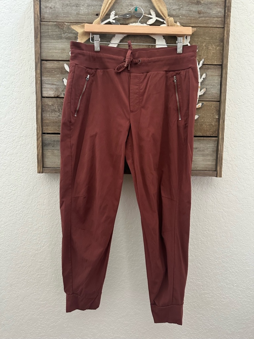 Athleta Trekkie North Burnt Red Brown Casual Jogger Pants size‎ 12